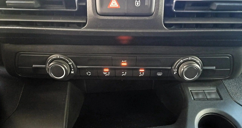 Toyota Proace City Verso cena 109900 przebieg: 50664, rok produkcji 2022 z Dzierżoniów małe 326